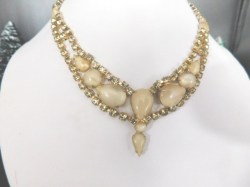 teardrop 3 row necklace